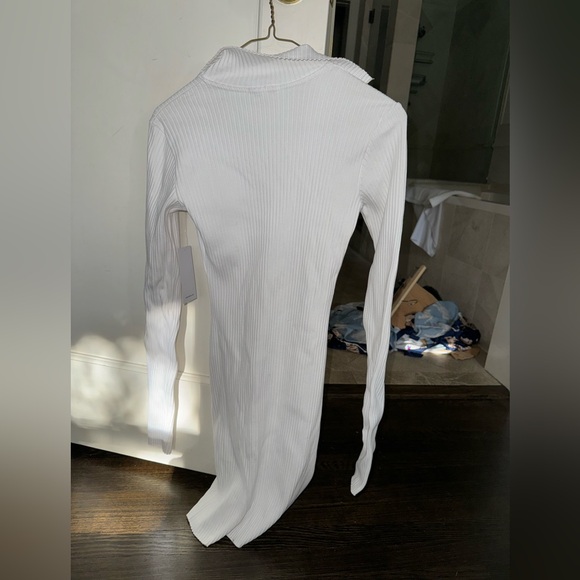 Cotton citizen white body con long sleeve mini dress Small ribbed and collared - Picture 4 of 4